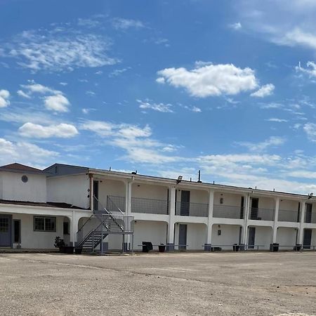 Dilley Executive Inn Exterior foto